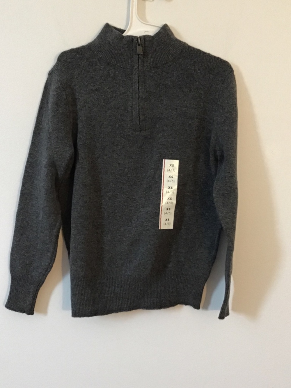 Boys Gray Quarter Zip Sweater Size XS. (4/5)